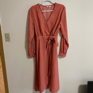 Coral and white long sleeve dress